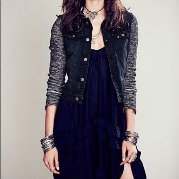 Free People Distressed Denim Jacket With Knit Sleeves Removable Hoodie large - Picture 8 of 13